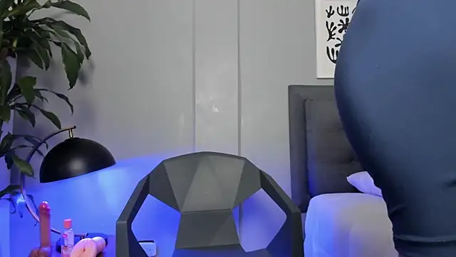 Tylerffoxx online show from 07.09.26