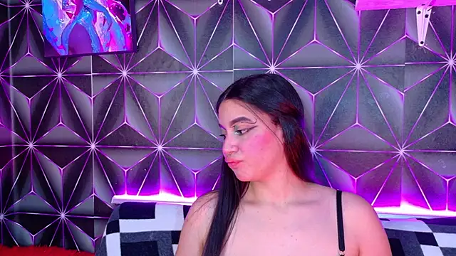 Megan Luxe online show from 09.23.25