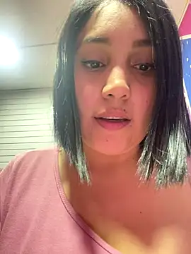 Snapshot of caroline__muller chatting on 10.06.25 caroline muller online show from 10.06.25