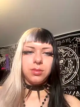 Paige Turner online show from 09.19.25