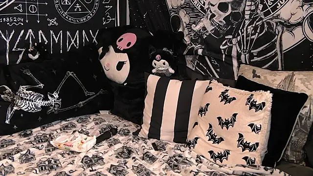 Paige Turner online show from 01.31.26