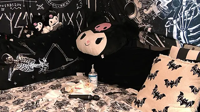 Paige Turner online show from 02.22.26