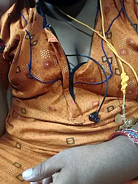 Snapshot of TAMIL_ELAKKIYA chatting on 09.17.25 TAMIL ELAKKIYA online show from 09.17.25