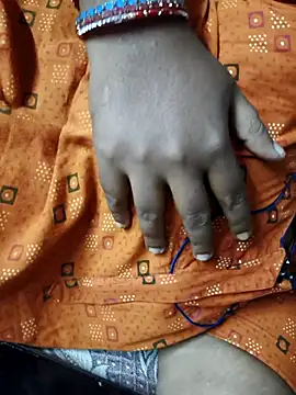 Snapshot of TAMIL_ELAKKIYA chatting on 09.24.25 TAMIL ELAKKIYA online show from 09.24.25