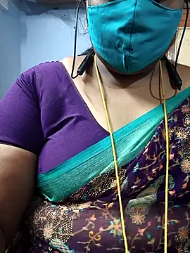 Snapshot of TAMIL_ELAKKIYA chatting on 12.21.25 TAMIL ELAKKIYA online show from 12.21.25