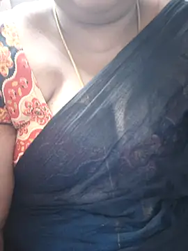 Snapshot of TAMIL_ELAKKIYA chatting on 02.02.26 TAMIL ELAKKIYA online show from 02.02.26