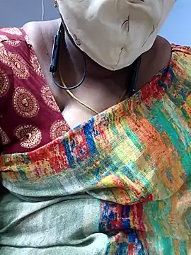 Snapshot of TAMIL_ELAKKIYA chatting on 02.07.26 TAMIL ELAKKIYA online show from 02.07.26