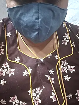 Snapshot of TAMIL_ELAKKIYA chatting on 02.22.26 TAMIL ELAKKIYA online show from 02.22.26