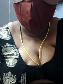 Snapshot of TAMIL_ELAKKIYA chatting on 03.01.26 TAMIL ELAKKIYA online show from 03.01.26