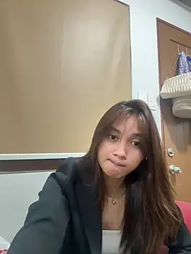 LanySylvia online show from 10.13.25