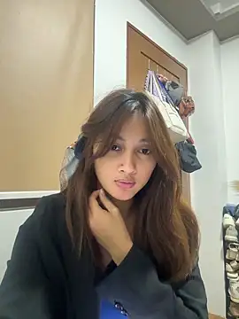 LanySylvia online show from 10.28.25