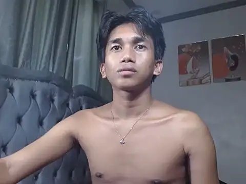 Snapshot of charlie0728 chatting on 09.10.25 charlie0728 online show from 09.10.25