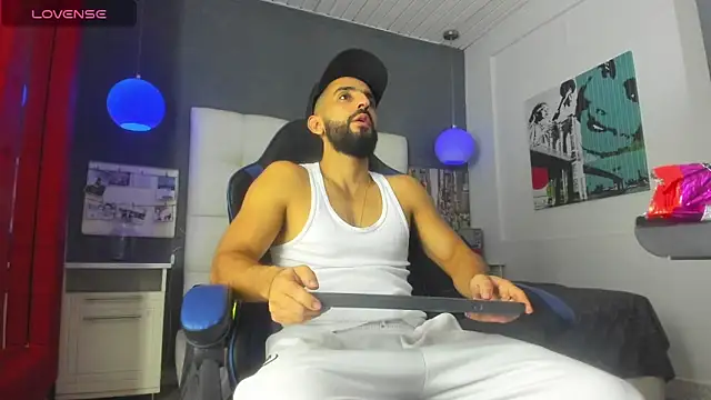 Yiyo10  online show from 02.20.26