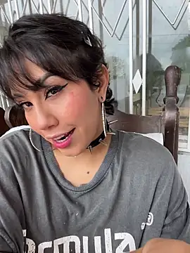 ZahaRose online show from 12.20.25