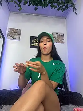 Snapshot of fetish_foot_ chatting on 10.06.25 fetish foot online show from 10.06.25