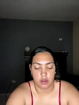 Snapshot of Karolineswettt chatting on 09.12.25 Karolineswettt online show from 09.12.25