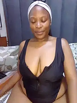 MrsMxx25 online show from 10.07.25