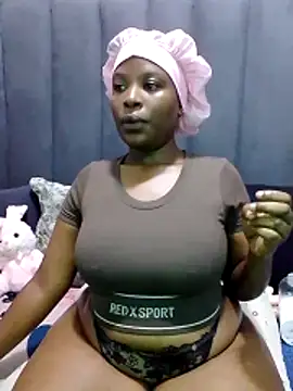 MrsMxx25 online show from 10.23.25