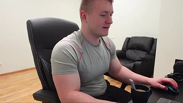 Snapshot of Richard_Dullas chatting on 06.21.26 Richard Dullas online show from 06.21.26