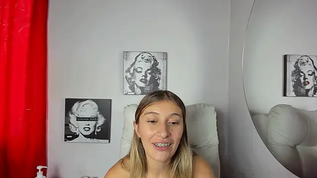 SophiaaLee online show from 07.23.26
