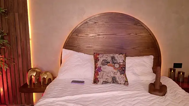 Dani leon  online show from 12.13.25