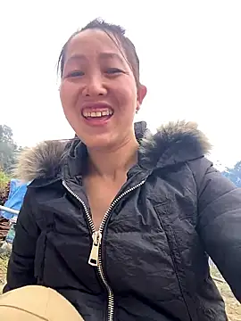 Huong-Ly online show from 01.11.26