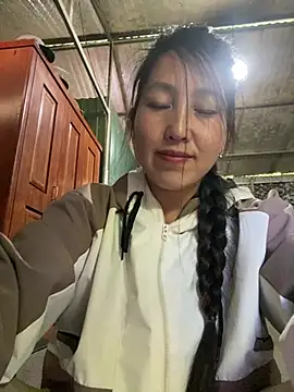 Huong-Ly online show from 02.21.26