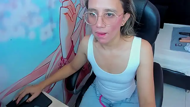 StarletTays online show from 09.19.25