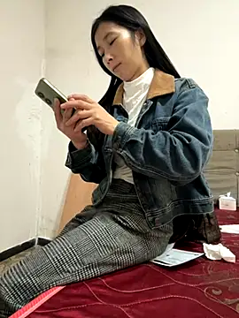 crhong666 online show from 10.21.25