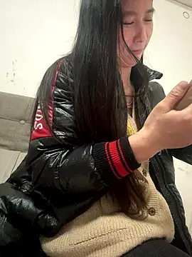 Snapshot of crhong666 chatting on 01.19.26 crhong666 online show from 01.19.26