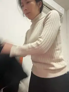 crhong666 online show from 03.09.26