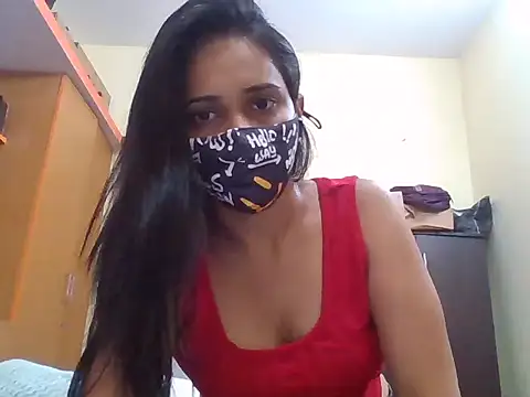 Snapshot of Curvyqueenz chatting on 11.12.25 Curvyqueenz online show from 11.12.25