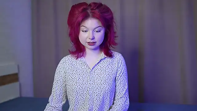 Snapshot of Stella_Vanila chatting on 11.11.25 Stella Vanila online show from 11.11.25