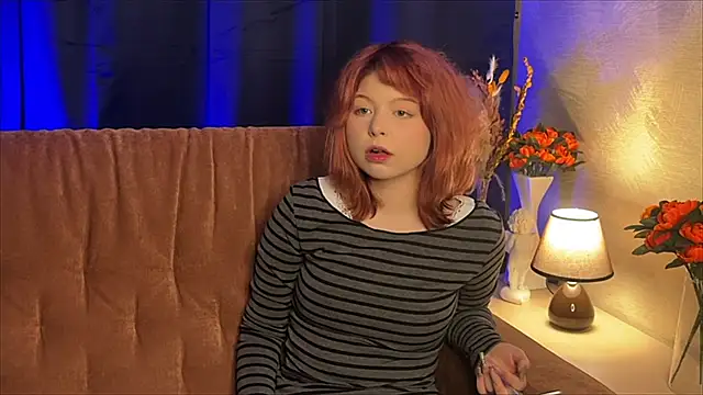 Snapshot of Stella_Vanila chatting on 11.22.25 Stella Vanila online show from 11.22.25