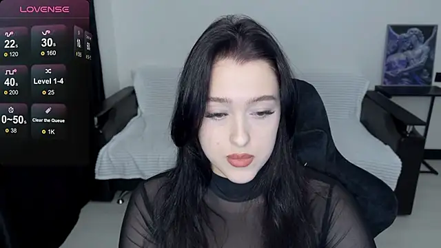 Snapshot of Sunshine_J chatting on 09.28.25 Sunshine J online show from 09.28.25