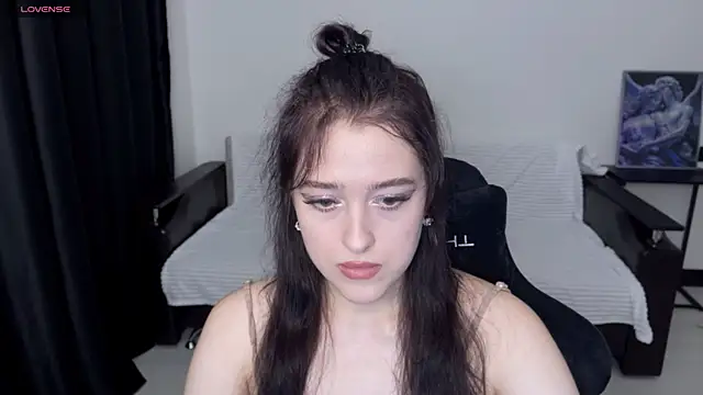 Snapshot of Sunshine_J chatting on 10.09.25 Sunshine J online show from 10.09.25