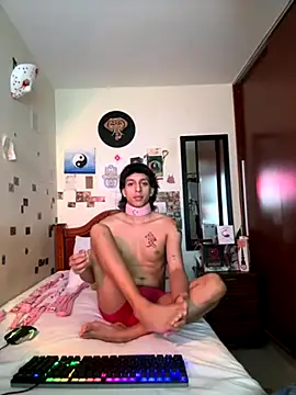 Snapshot of DannyPhantom555 chatting on 09.09.25 DannyPhantom555 online show from 09.09.25