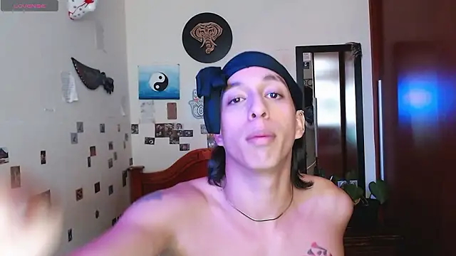 Snapshot of DannyPhantom555 chatting on 02.20.26 DannyPhantom555 online show from 02.20.26