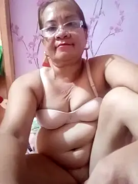 vickyhot1966 online show from 10.03.25