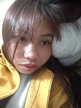 Snapshot of Dung-Thao19 chatting on 11.29.25 Dung-Thao19 online show from 11.29.25