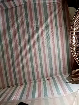 Love-Mama33 online show from 10.15.25