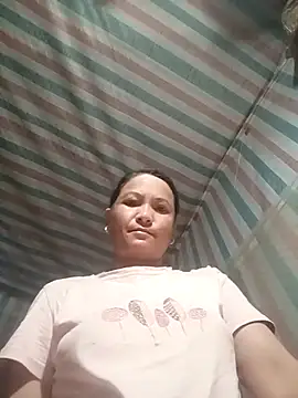 Love-Mama33 online show from 10.27.25