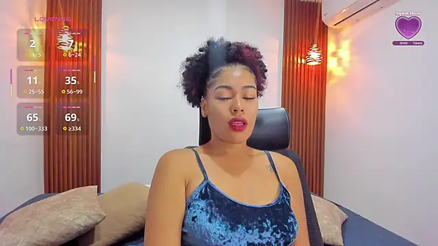 Snapshot of delaylacruz chatting on 09.11.25 delaylacruz online show from 09.11.25