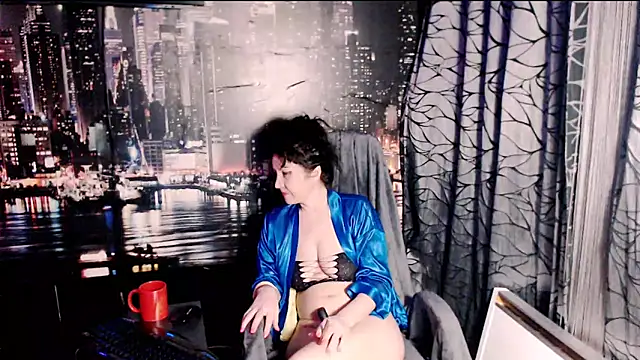 AMOURSWEET2025 online show from 12.20.25