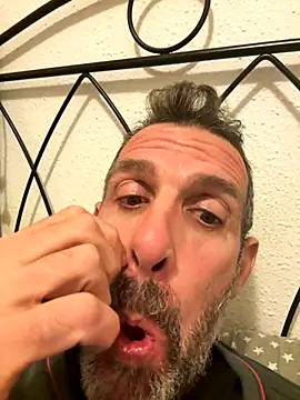 gigolobcn online show from 12.04.25