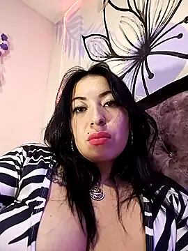 Snapshot of angelicroose2 chatting on 09.22.25 angelicroose2 online show from 09.22.25