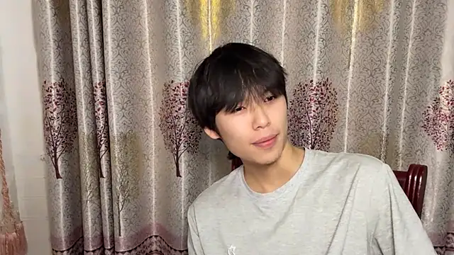 Snapshot of w5206t chatting on 11.10.25 w5206t online show from 11.10.25