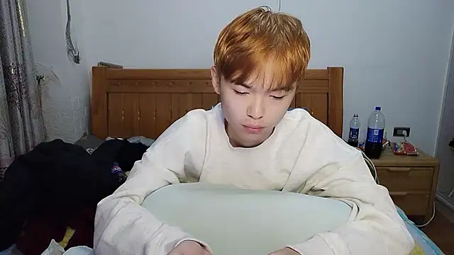 Snapshot of w5206t chatting on 12.01.25 w5206t online show from 12.01.25