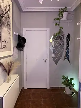 Snapshot of lacattiva chatting on 12.20.25 lacattiva online show from 12.20.25