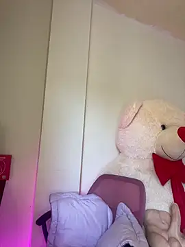 Zara Bel online show from 12.19.25